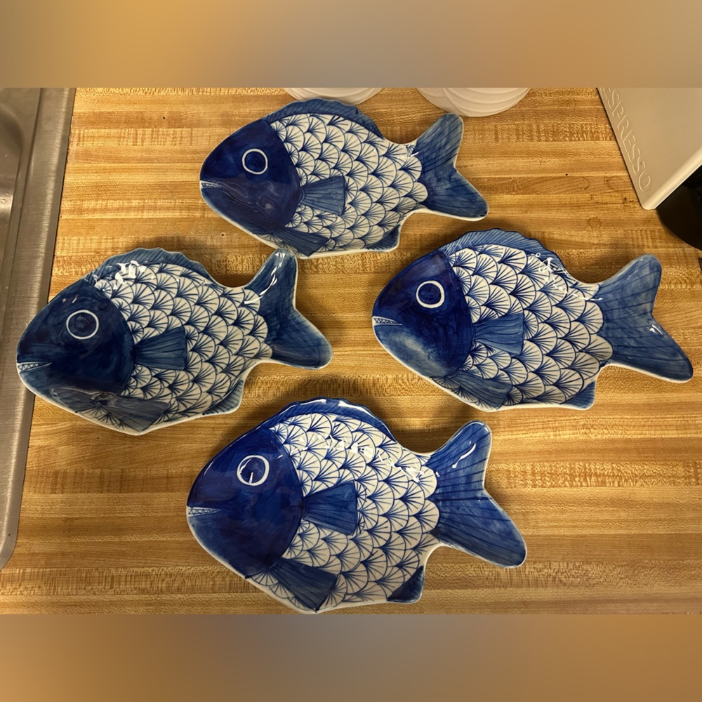 Blue and White Fish-Shaped Plates